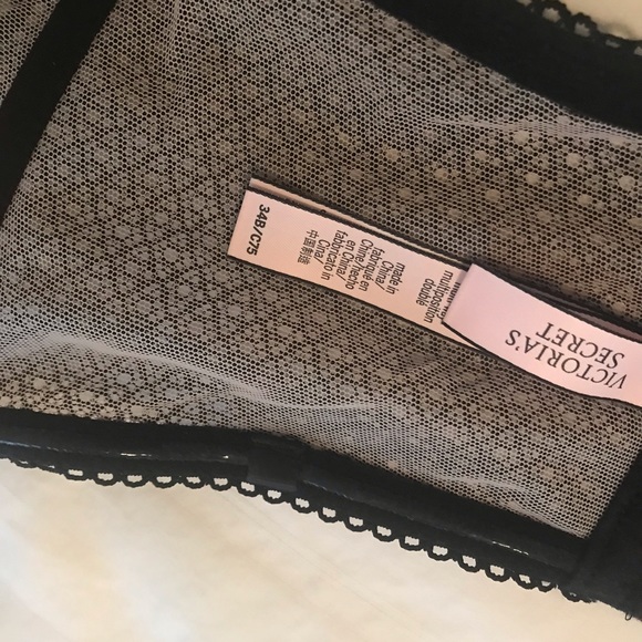 VS black lace corset - Picture 4 of 4